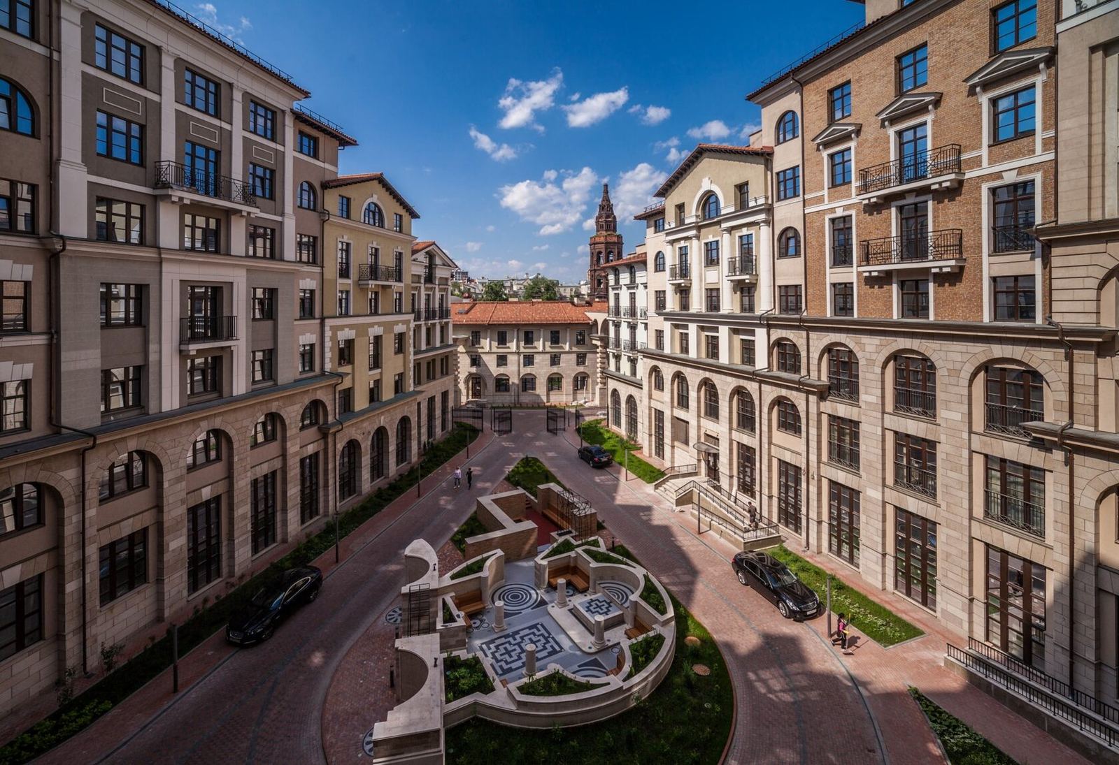 Italian Quarters — image 5