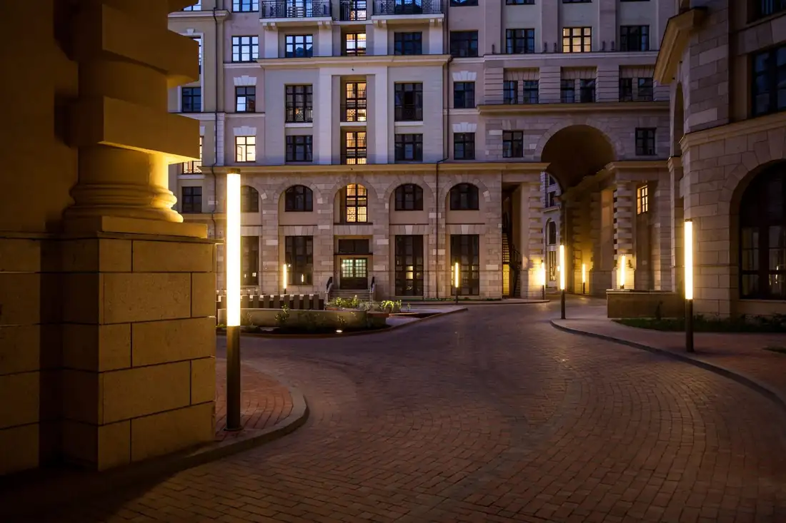 Italian Quarters — image 8